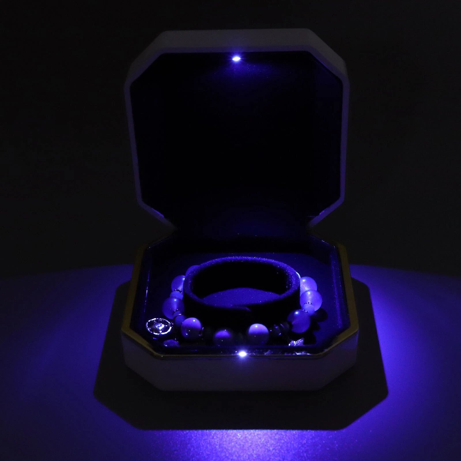Exquisite Bracelet Gift Box Portable Jewelry Storage Display Case with Light | eBay